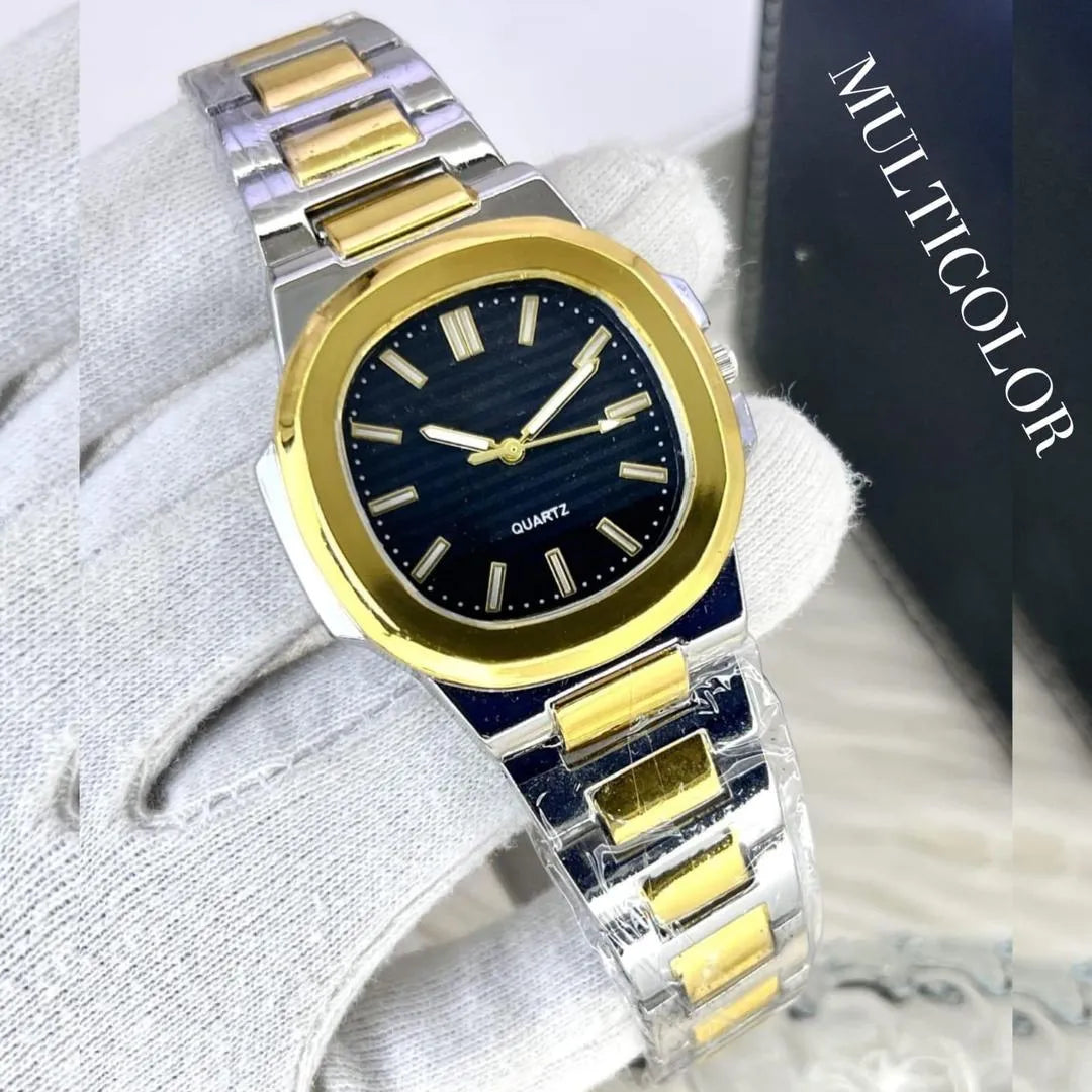 Classic Luxury Quartz Analog Watch for Men Boys Random Dial