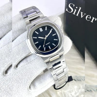 Classic Luxury Quartz Analog Watch for Men Boys Random Dial