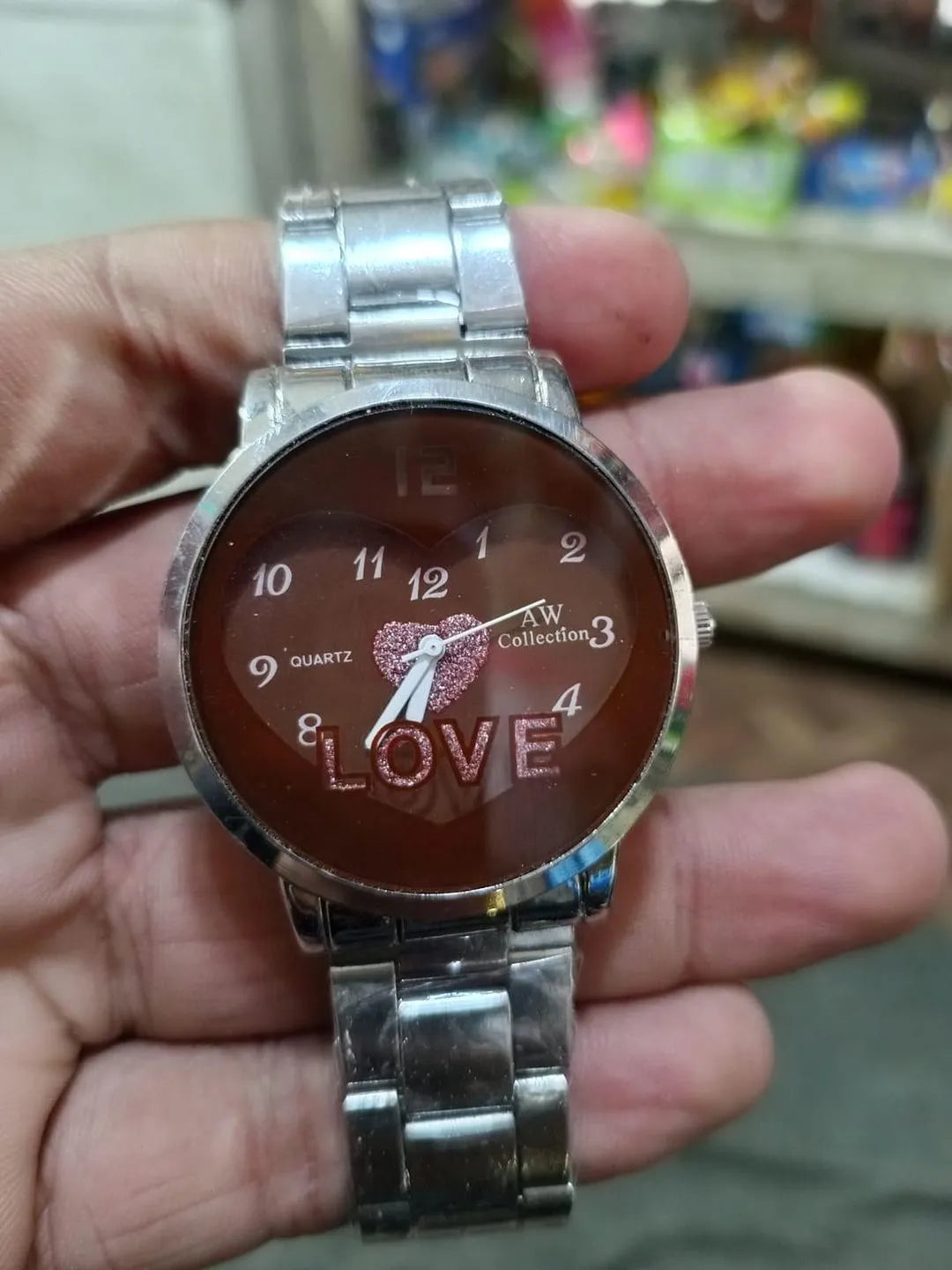 Romantic Love-Themed Quartz Watch for Women