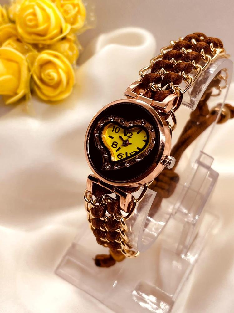 Heart-Shaped Yellow Dial Watch for Girls