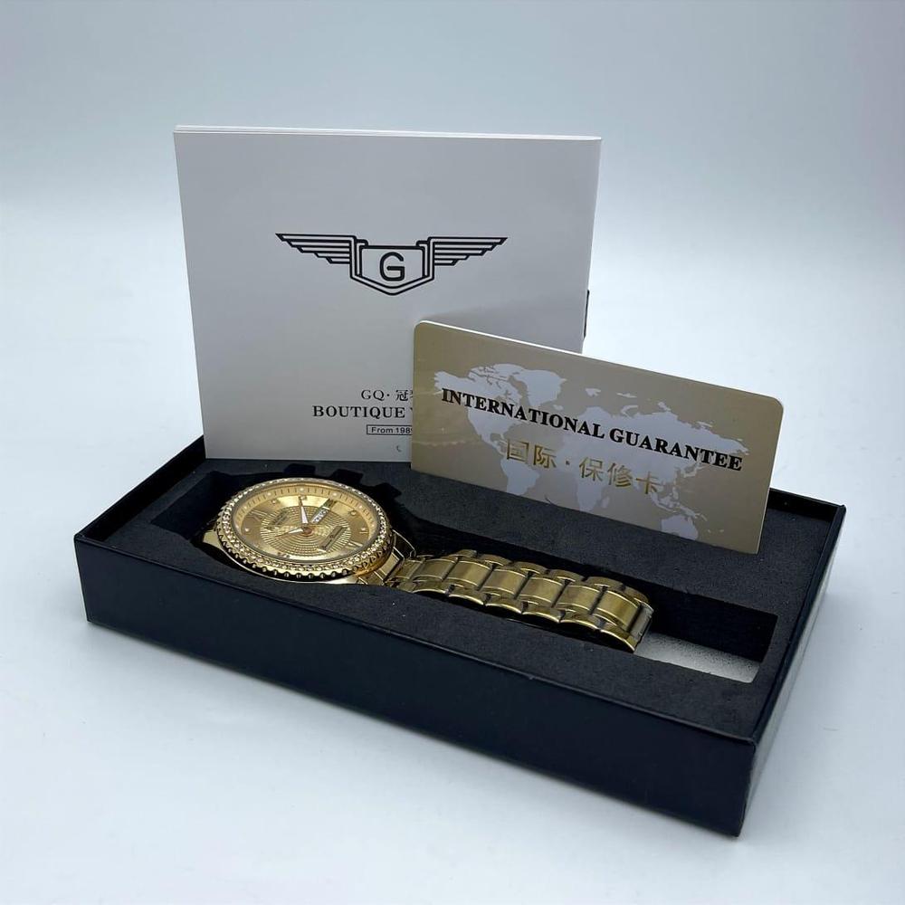 Gold Stainless Steel Watch for Men Daily Office & Formal Wear- standard size - ORIGINAL